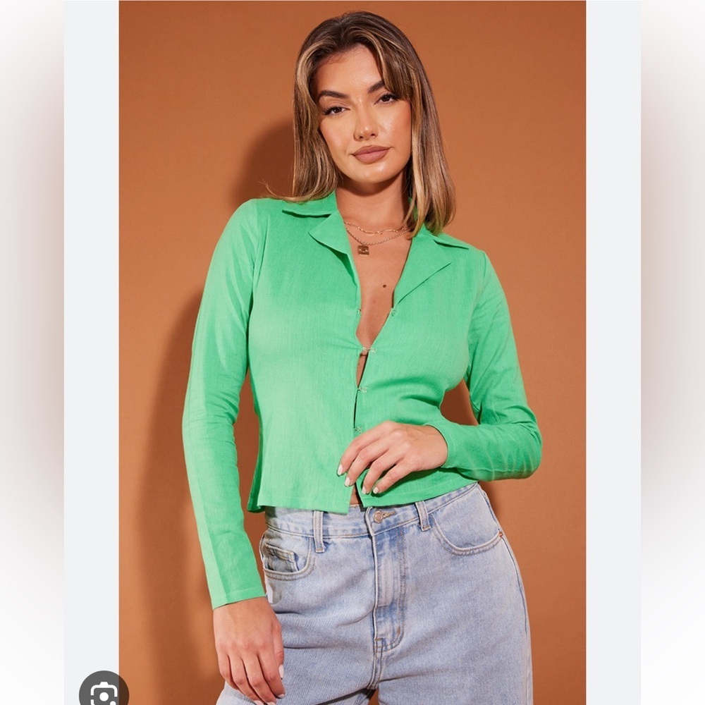 Womens New Pretty Little Thing Green Linen Feel Fitted Hook and Eye Shirt